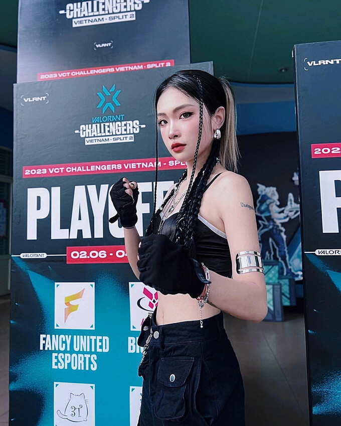 Nữ Mc Nana