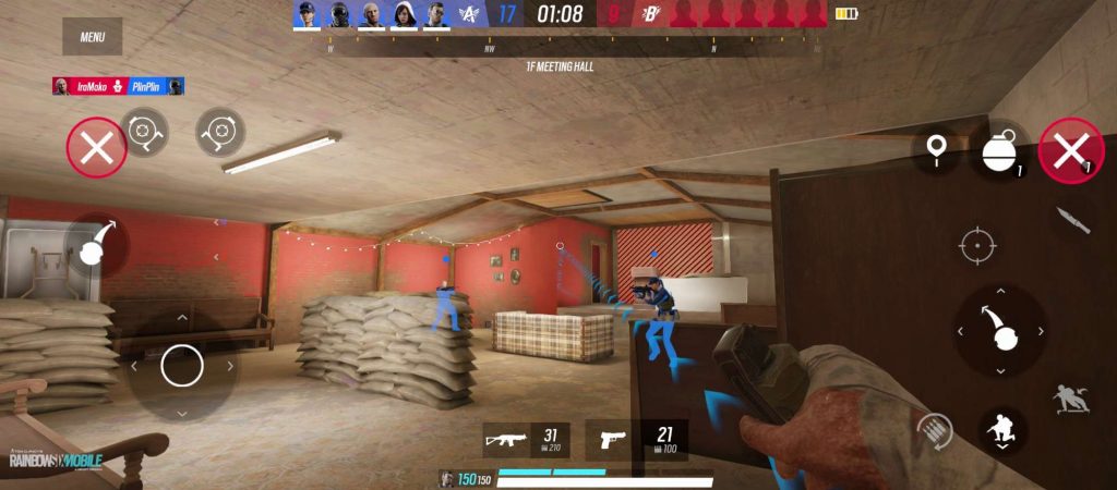 Ném lựu đạn gây choáng trong Rainbow Six Mobile.