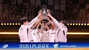 Đội tuyển Anyone's Legend nâng cúp vô địch LPL 2026 sau khi đánh bại BLG