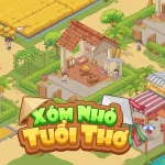 Logo Xóm Nhỏ Tuổi Thơ trên cảnh nhà mái ngói, ruộng lúa và quán cà phê bên mặt nước.